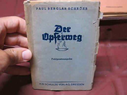 German Romance Book Issued To Soldiers By The Wehrmacht, Very Rare. (2)