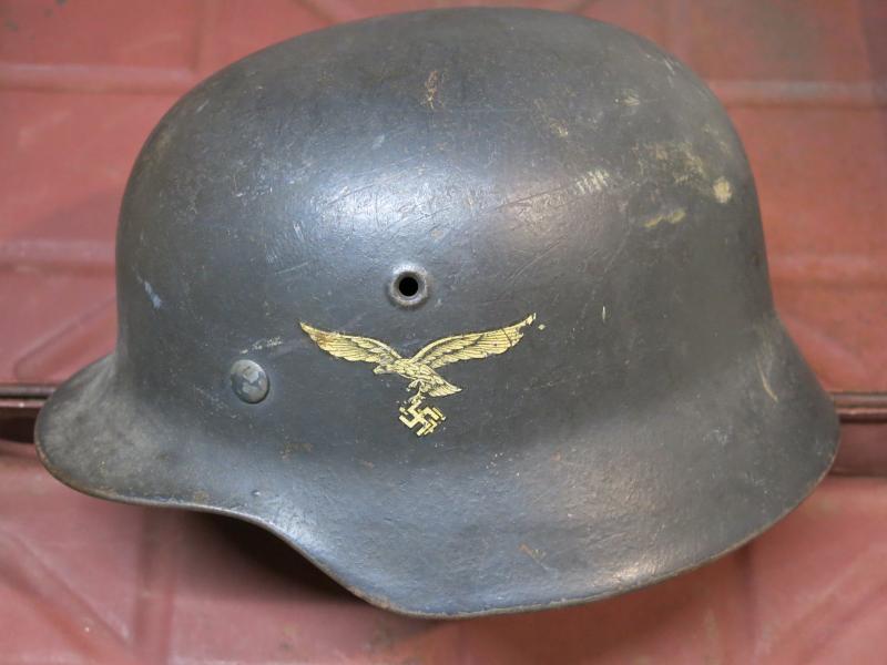 German Luftwaffe M40 Helmet Single Decal ET64 Double Eagled, Rare.