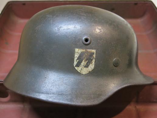 German Waffen SS M40 Helmet Single Decal Q66.