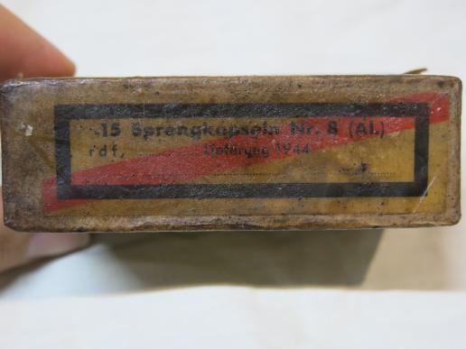 German Wehrmacht Sprengkapseln Nr. 8 Full Box 1944 Last Variation, Very Rare, Inert.