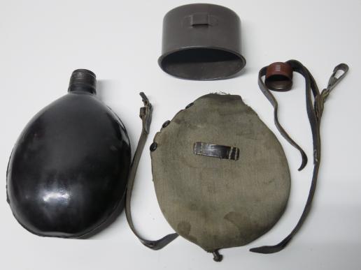 German Wehrmacht Feldflasche M42 Steel Enamelled Last Ditch Canteen.