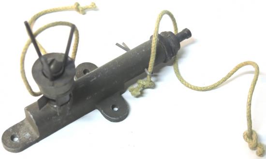 USA WWII Pressure Firing Device M1A1 Complete, Inert.