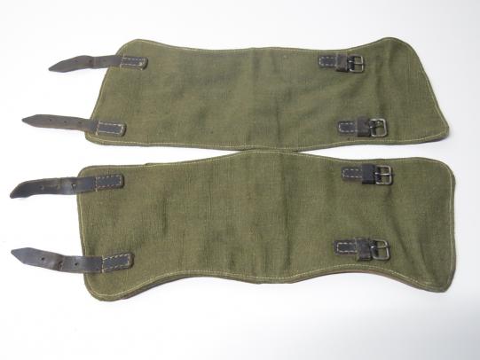 German Wehrmacht Gamaschen Green Gaiters Late War Nearly Mint Condition.