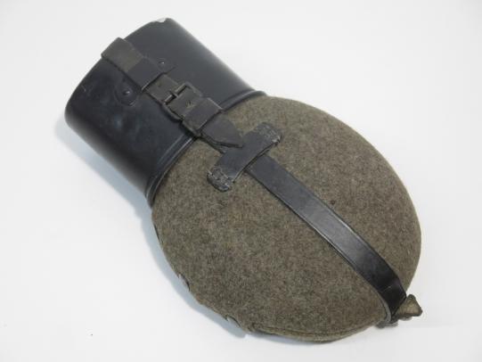 German Wehrmacht Feldflasche M31 Canteen W. A. L. 41 Total Matching 99% Mint Condition.