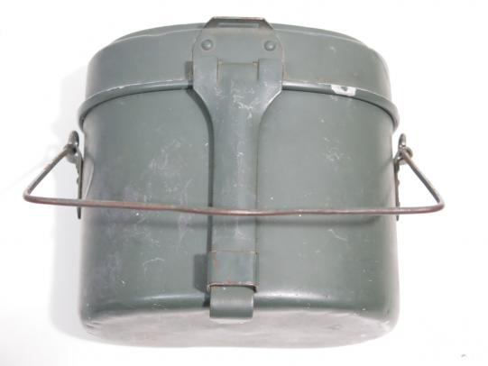German Wehrmacht/Waffen SS Kochgeschirr M31 Aluminium Mess Kit M31 Matching S. V. 44.