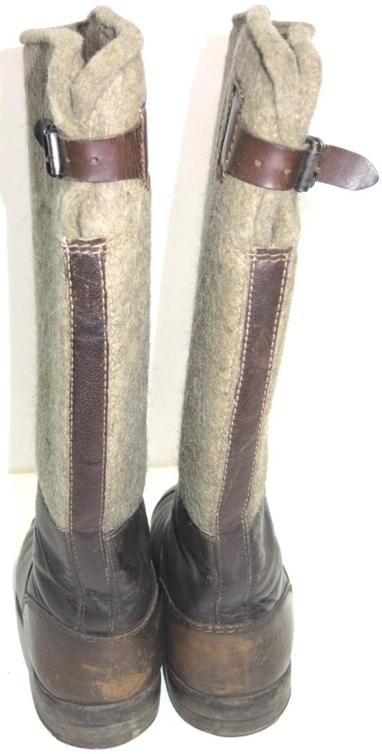 German Wehrmacht Winter Late War Boots In Heavy Felt Material, Nice Chocolate Brown Colour, Matching Pair RBNr.