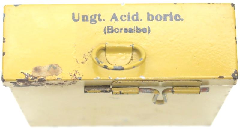 German Wehrmacht Ungt. Acid. boric. (Borsalbe) Medical Yellow Tin For Lazarette Field Hospital, Nice Box In Very Good Condition.