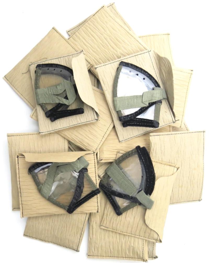 German Wehrmacht Augenschützer 42 Mit Trageumschlag Dust/Sun Protection Goggles In Envelop Unused, Unmarked.