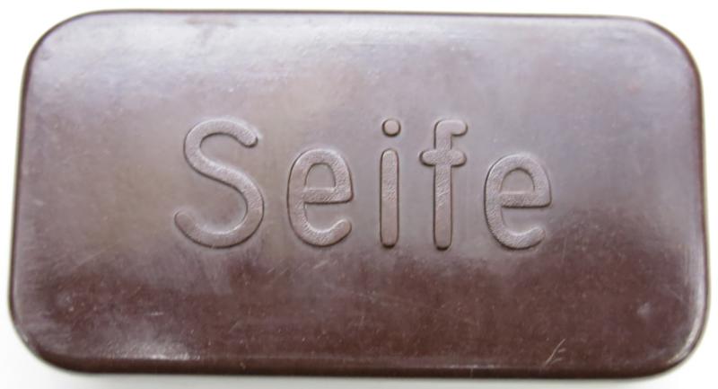 German Wehrmacht Sanitär Medical Light/Reddish Brown Bakelite Box Seife Soap, MINT.