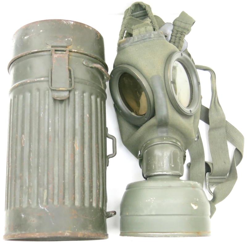 German Reichwehr - Legion Condor - Wehrmacht Gas Mask 1935-1937.