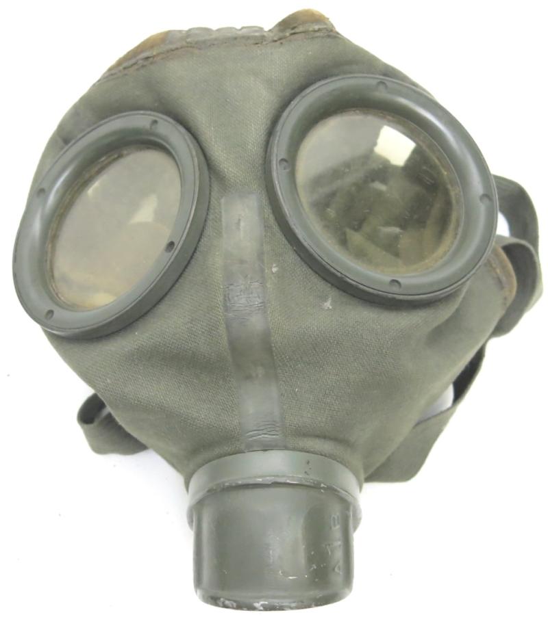 German Reichswehr - Legion Condor - Wehrmacht Gas Mask GM30 Early Model 1936.