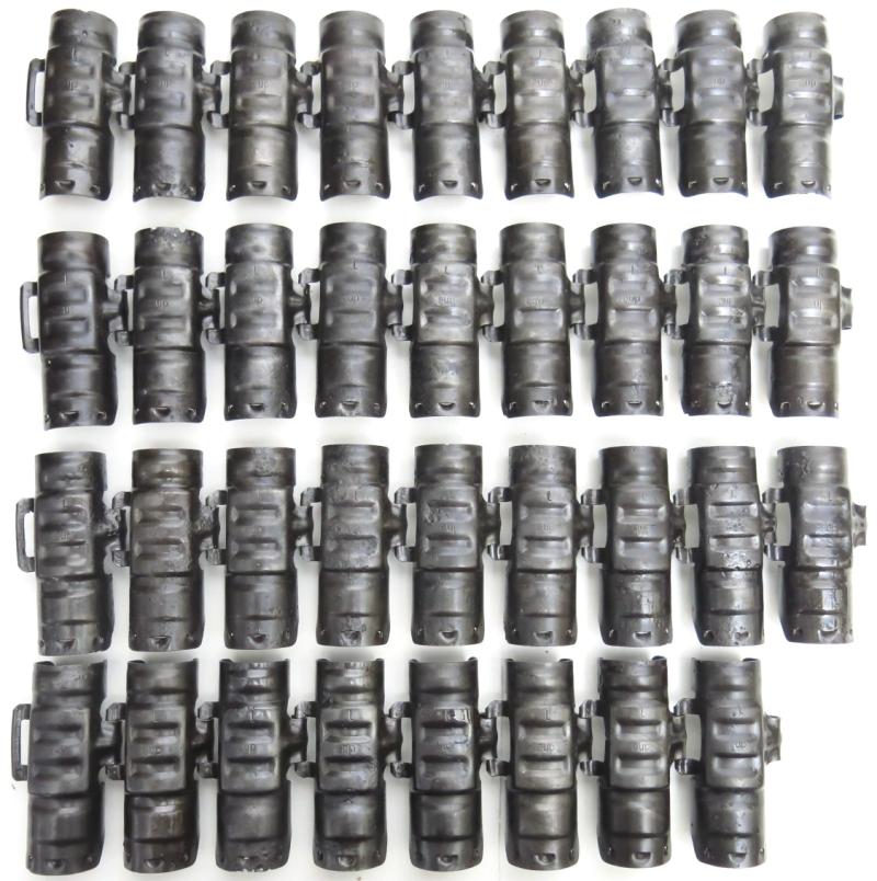 German Luftwaffe 2 cm Patronen MG151/20 Gurtglieder Round Belt Links eup L, (September 1943).