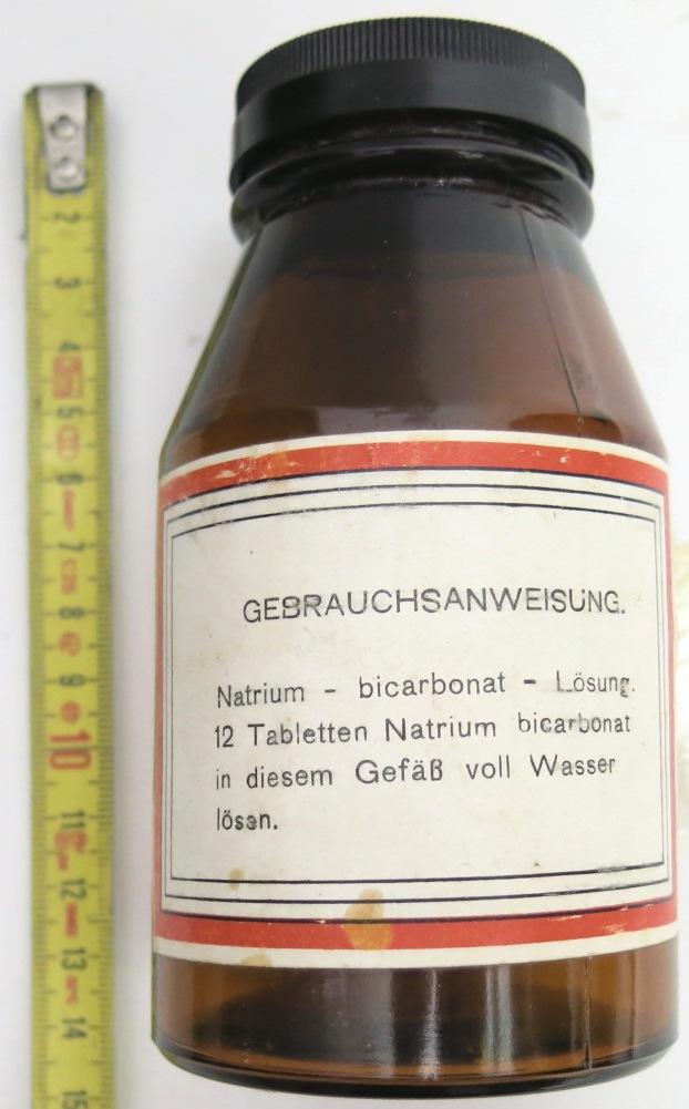 German Wehrmacht Medical Natrium Bicarbonat Lösung Bottle 250 Grams.