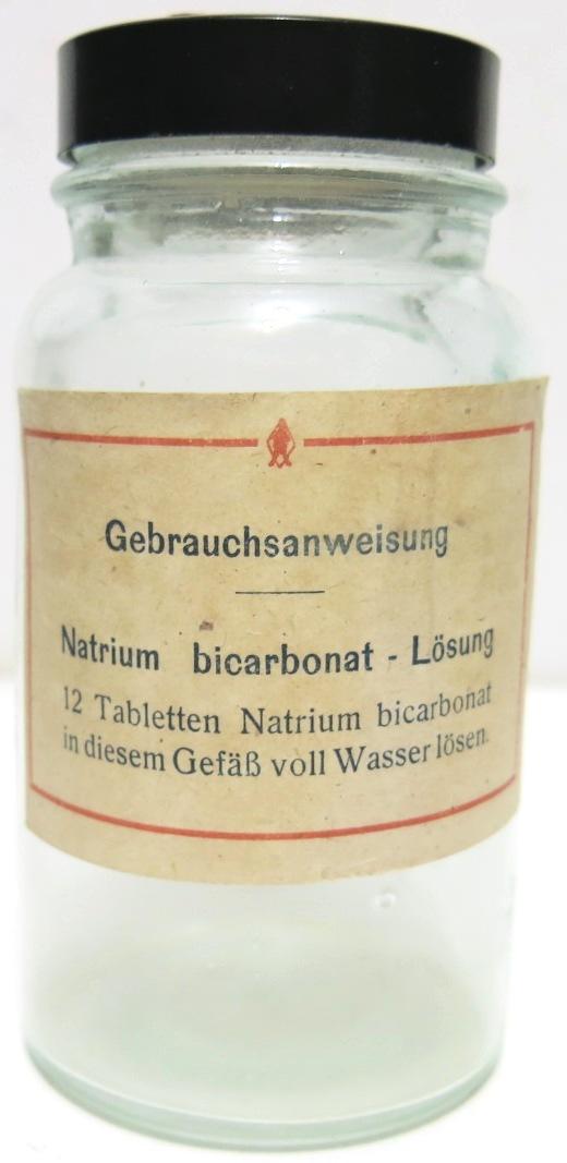 German Wehrmacht Medical Natrium Bicarbonat Lösung Bottle 250 Grams.