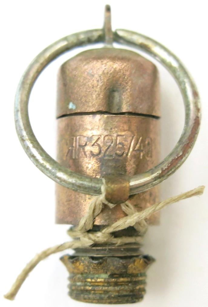German Wehrmacht Zündschnuranzünder 29 ANZ29 RR 325/40 Complete With End Cap, Inert.