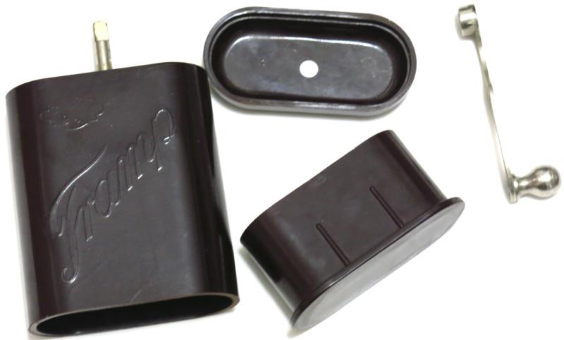 German Wehrmacht Brown Chocolate Bakelite Coffee Grinder Mint Condition Single BO Garantie Stamp.