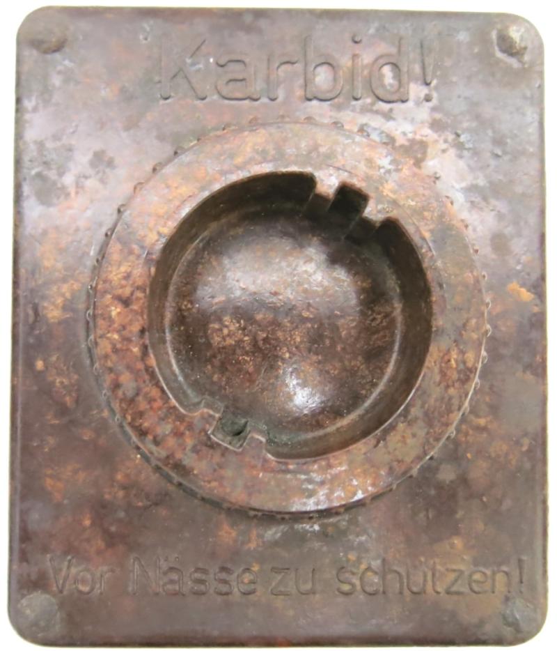 German Wehrmacht Karbid Speckled Chocolate Brown Bakelite Container.