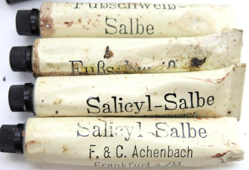 German Wehrmacht Medical Salbe Tin Full With Its Four Original Salbe Tubes, This Is Very Rare To Find.