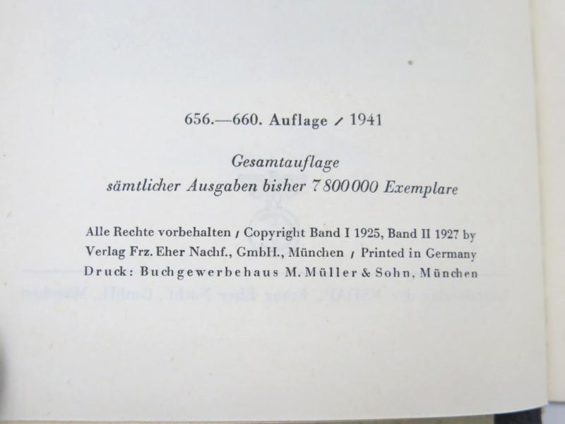 Mein Kampf Book Hochzeitsausgabe Kriegsausgabe Wedding War Edition 1941 With The München Gold Shield On The Cover, Mint, Unused.
