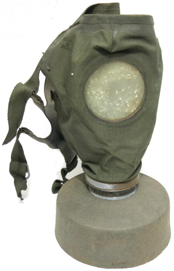 German Luftschutz Volksgasmaske VM44 Size 2, (Medium), 1945 Dated With Total Last Ditch Cardboard Made Filter.