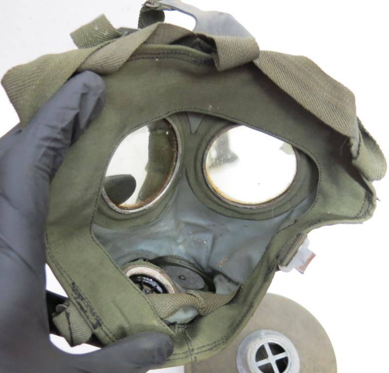 German Luftschutz Volksgasmaske VM44 Size 2, (Medium), 1945 Dated With Total Last Ditch Cardboard Made Filter.