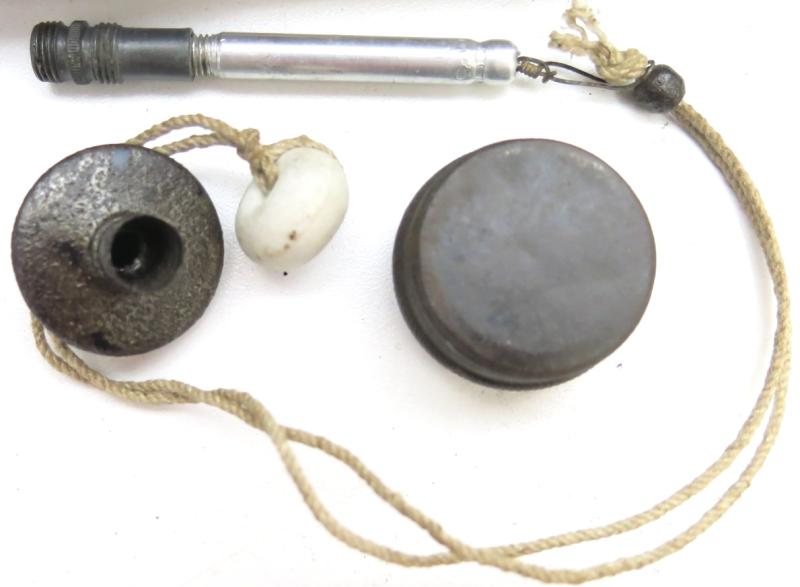 German Wehrmacht Übungs Stielhandgranate Stickgrenade M24 brb 1944 100% Complete, Inert.