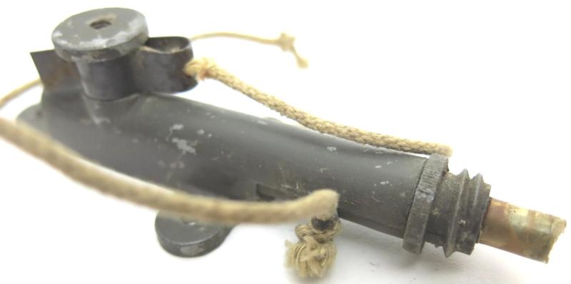 USA WWII Pressure Firing Device M1A1 Complete, Inert.