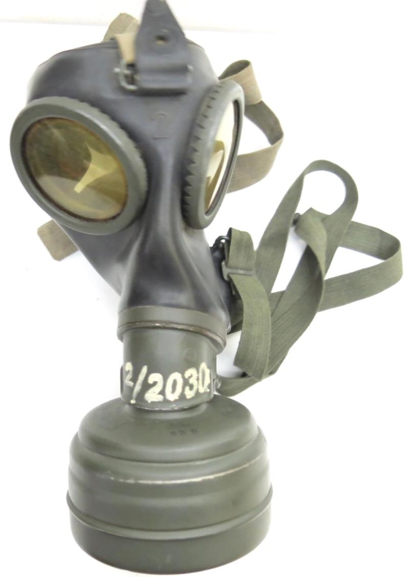 German Wehrmacht Gas Mask GM38 With Matching Filter 1942/43.
