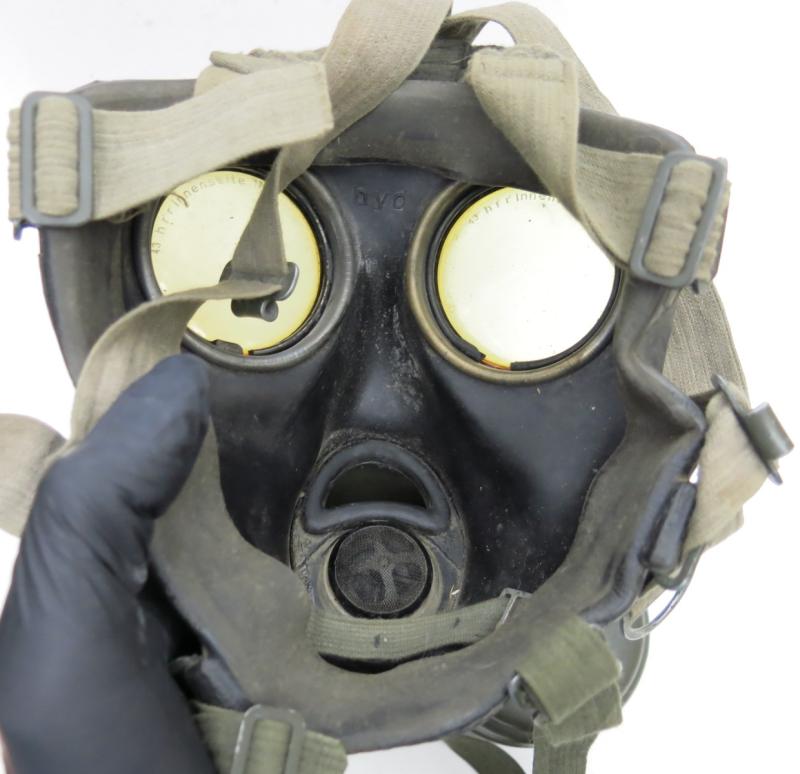 German Wehrmacht Gas Mask GM38 With Matching Filter 1942/43.