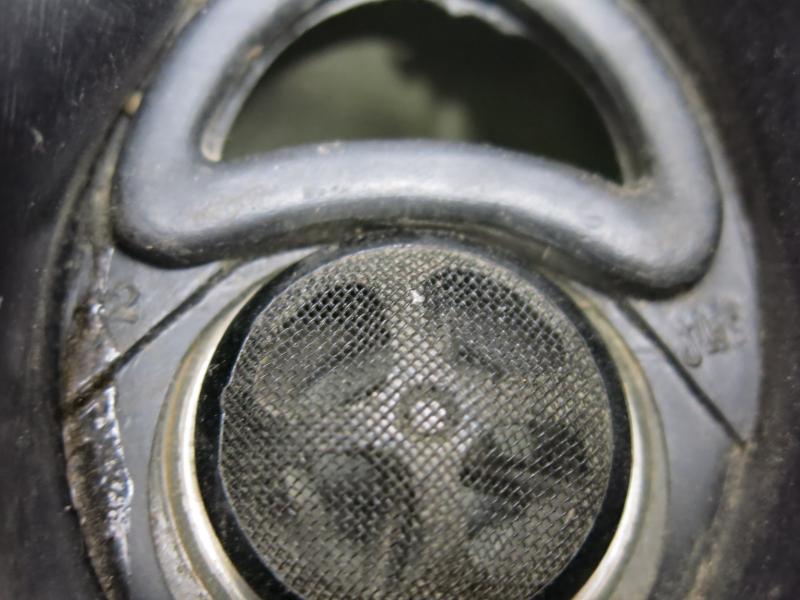 German Wehrmacht Gas Mask GM38 With Matching Filter 1942/43.