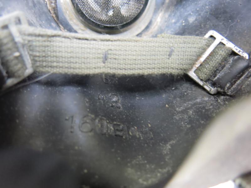 German Wehrmacht Gas Mask GM38 With Matching Filter 1942/43.