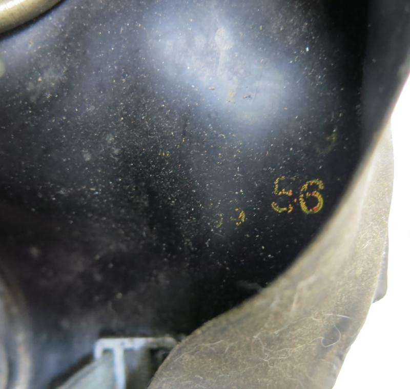 German Wehrmacht Gas Mask GM38 With Matching Filter 1942/43.