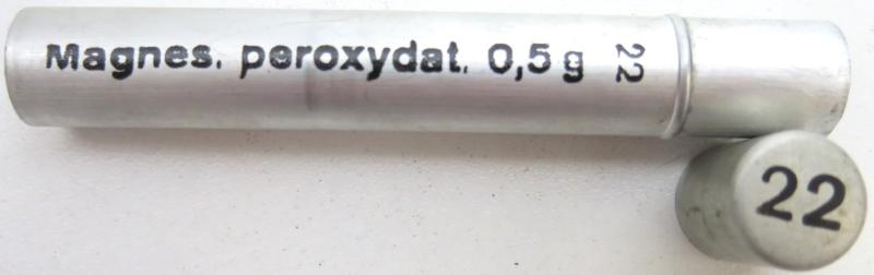 German Wehrmacht Sanitär Aluminium Tablettenröhrchen Medical Pills Tube Magnes. peroxydat. 0,5 g, Empty.