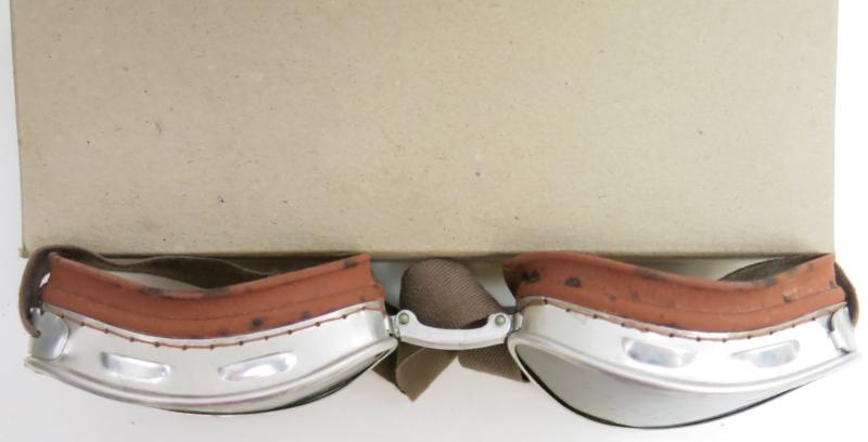 Italian WWII Pilot And German Wehrmacht Used Goggles Mint Untouched With Original Box And Spares, Rare.
