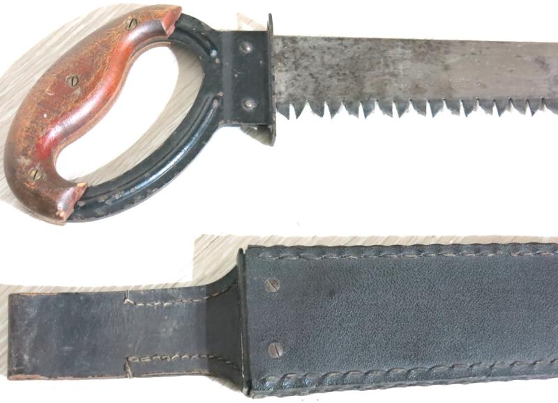 German Wehrmacht Pioniere 1943 Säge Combat Engineer Saw Near Mint Condition With Presstoff Ersatz Leather clg 43 Sheath, Wonderful Matching Set.
