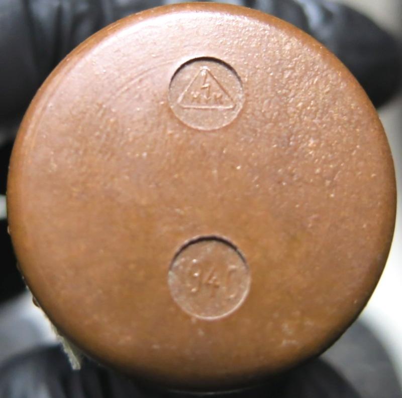 German Wehrmacht LOSANTIN Gelbkreuz entgiftungsmittel Yellow Cross Detoxifying Agents Bakelite Container 1940, Unopened.