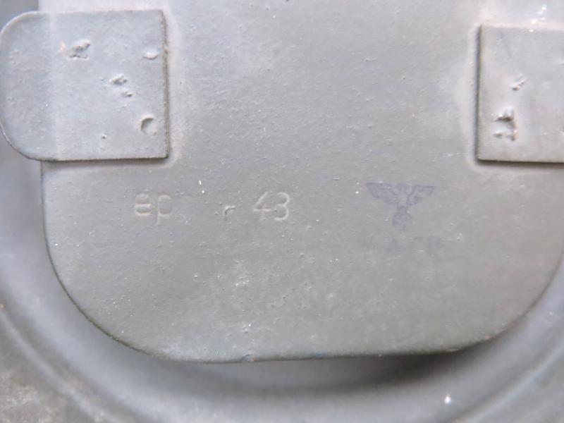 German Wehrmacht Gas Mask Can Set eph 43, Complete With Both Straps And Cloth Spider.
