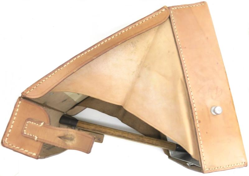 German Luftschutz Gastasche Pouch, Empty, But With A Nice