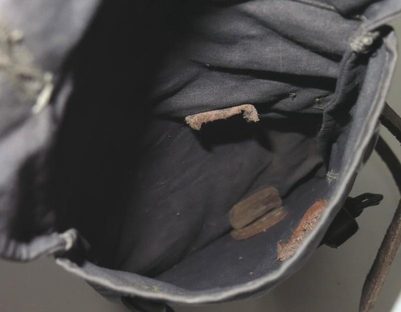 German Wehrmacht Zeltbahn 31 Zeltzubehörtasche Tent Accessory Pouch/Bag In A Nice Luftwaffe Blue Canvas.