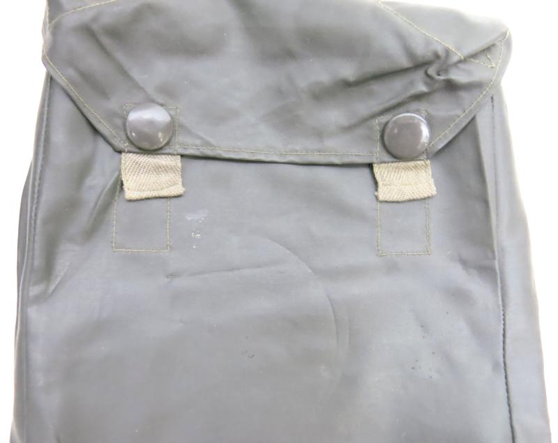 German Wehrmacht M31 Rubberized Gasplane Tasche Gascape Pouch, gdl.