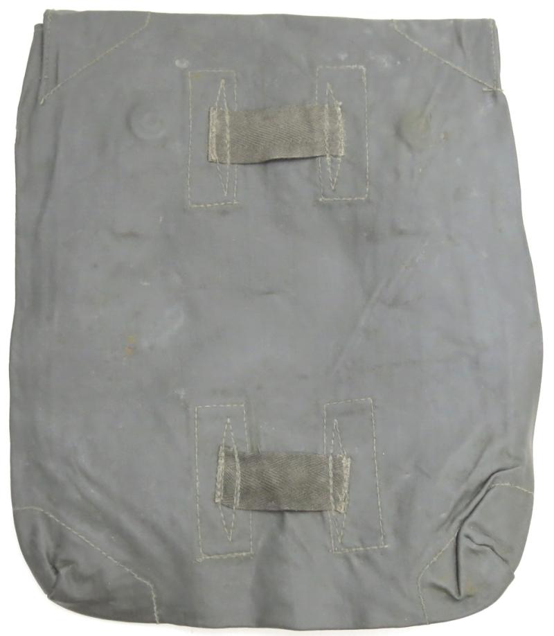 German Wehrmacht M31 Rubberized Gasplane Tasche Gascape Pouch, gem.