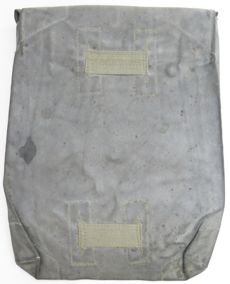 German Wehrmacht M31 Rubberized Gasplane Tasche Gascape Pouch, gdl.