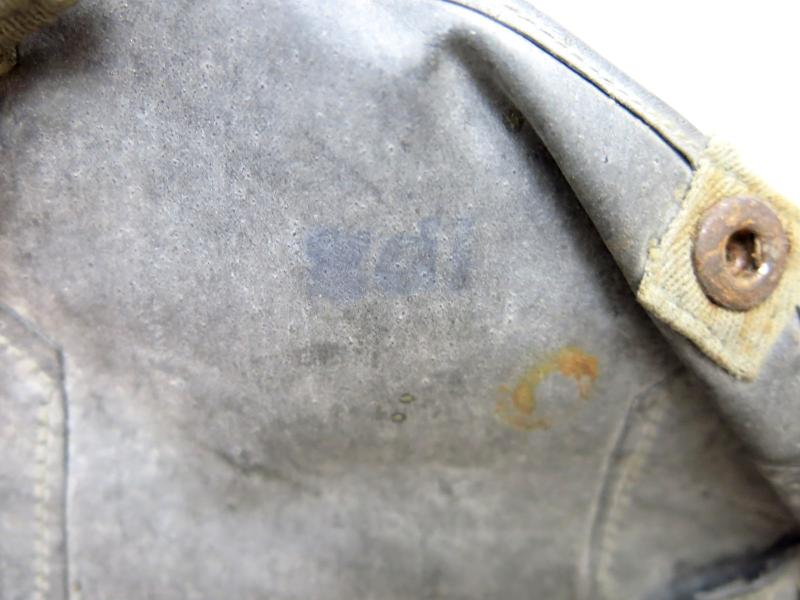 German Wehrmacht M31 Rubberized Gasplane Tasche Gascape Pouch, gdl.