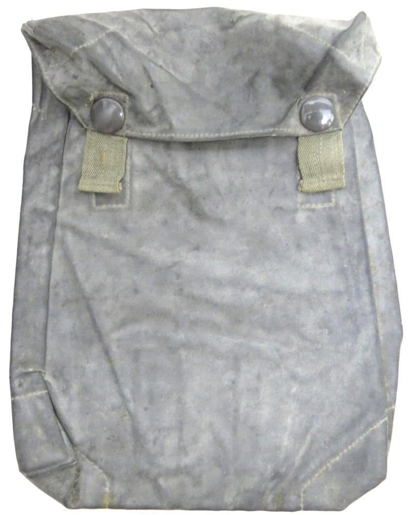 German Wehrmacht M31 Rubberized Gasplane Tasche Gascape Pouch, gdl.