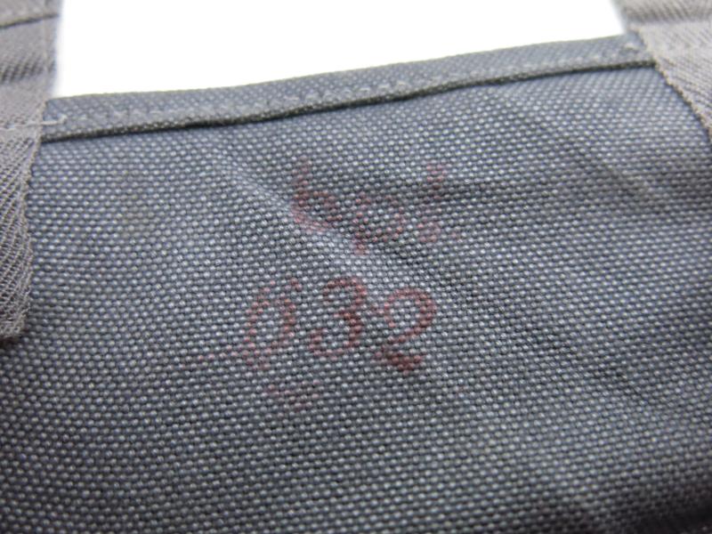 German Wehrmacht Luftwaffe M31 Gasplane Tasche Gascape Pouch Blue Cloth, bpl, Mint From Stock.