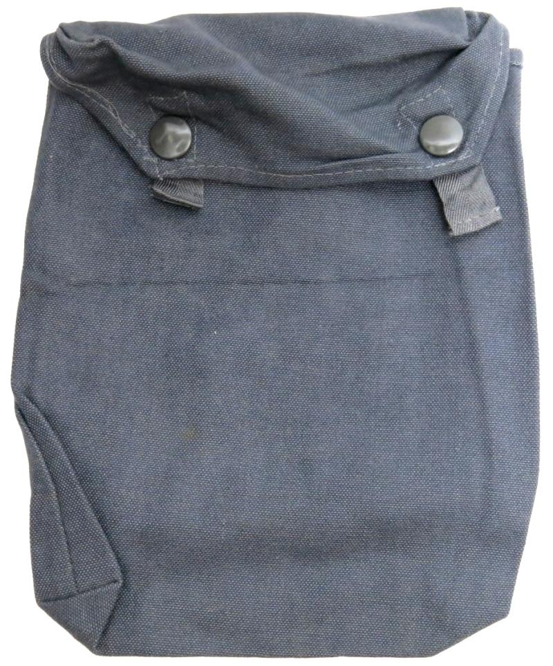 German Wehrmacht Luftwaffe M31 Gasplane Tasche Gascape Pouch Blue Cloth, bpl, Mint From Stock.