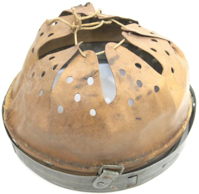 German Wehrmacht Helmet Complete Liner Metall-Lederverarbeitung W. Z. Bln.-Chburg 5. 1942 In Size 66/58, Excellent Condition.