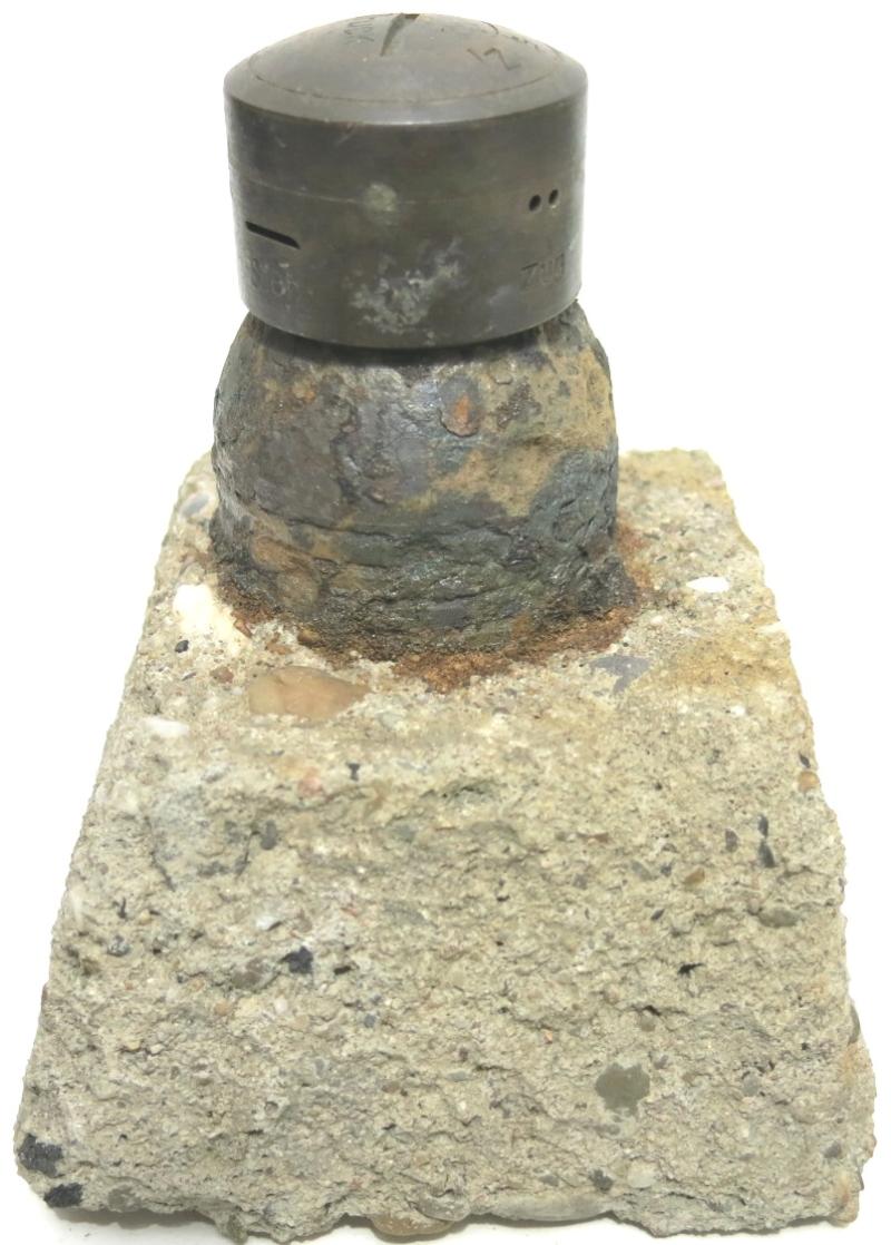 German Wehrmacht Behelfs Schützenmine W1 + Z.u.D.Z 29, (Zug und Druck Zünder 29), Inert.