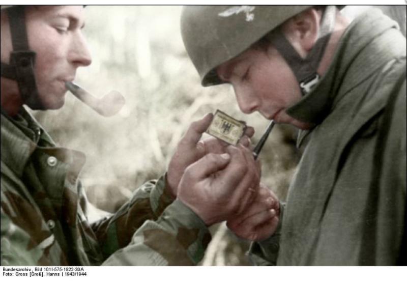 German Wehrmacht Haushaltsware Zündhölzer Wooden Matches Matchbox Full Unused.