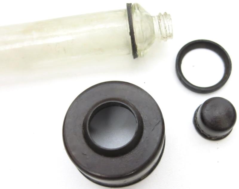 German Wehrmacht Blendkörper 2H BK2H With Brown Bakelite Parts, Hard To Find Variation, Inert.